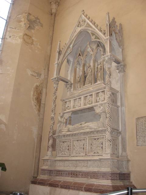 Tomb of Pope Benedict XI in San Domenico.