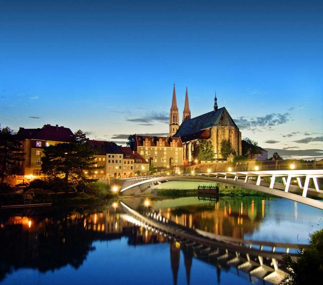 View of Görlitz Peterskirche with the bridge from Poland.