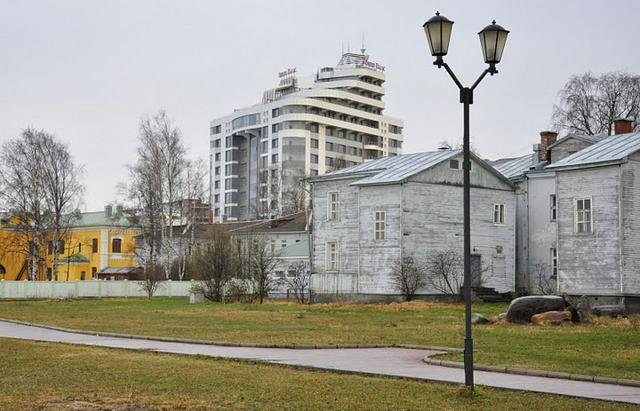 Old and New Petrozavodsk