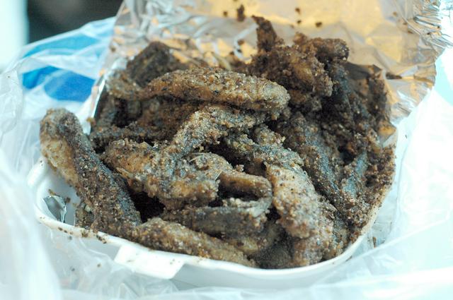 Freshly fried muikku at Pieksämäki