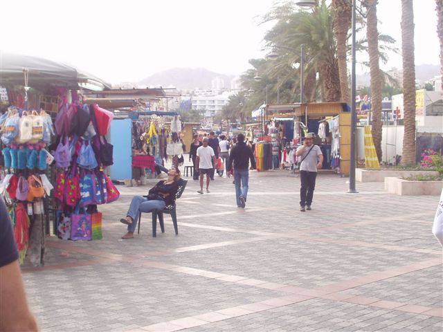 Eilat's "Tayelet" (promenade)