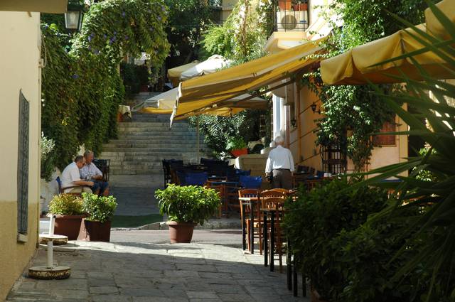 Traditional restaurants (sing.: taverna, pl.: tavernes) in the side streets of the Plaka district