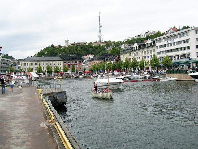 The Pollen harbor pool 