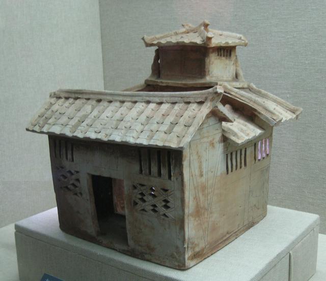 Part of the pottery collection of Guangxi Autonomous Region Museum