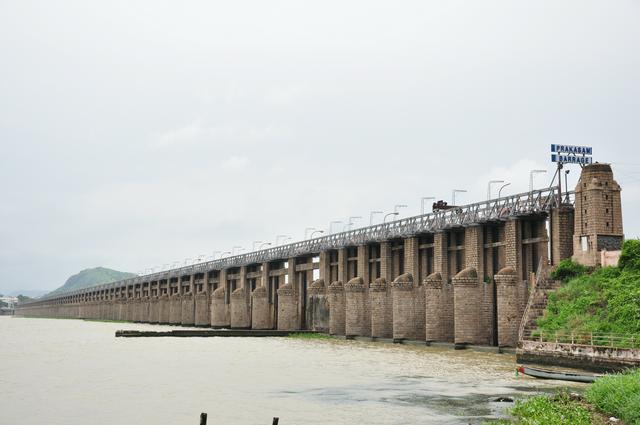 Prakasam Barrage view