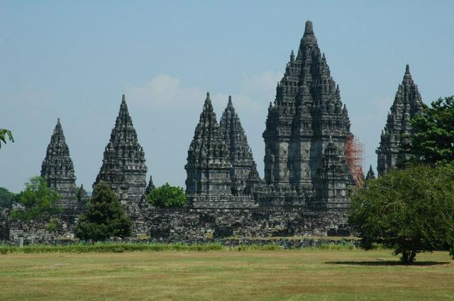 Candi Lara Jonggrang