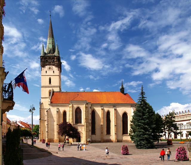 St. Nicolas cathedral from the main street