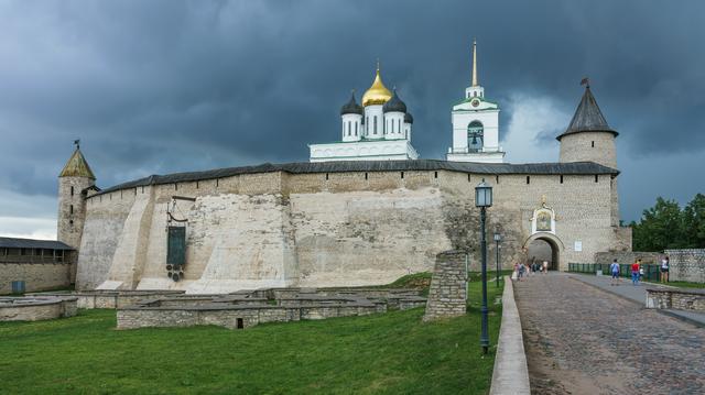 Pskov Krom up close