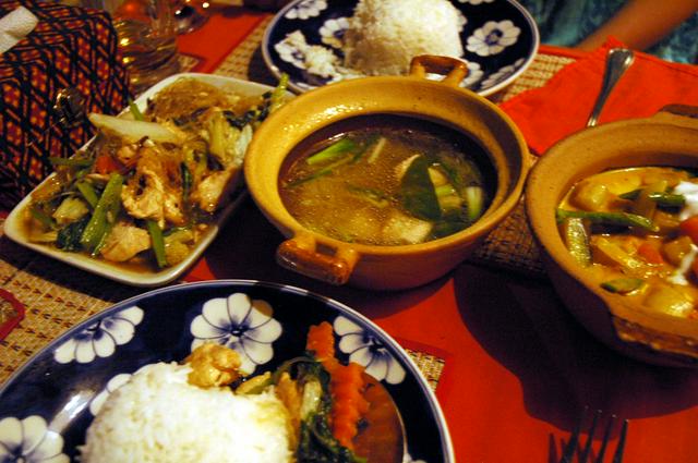 Fried noodles, sour soup and a Khmer-style curry