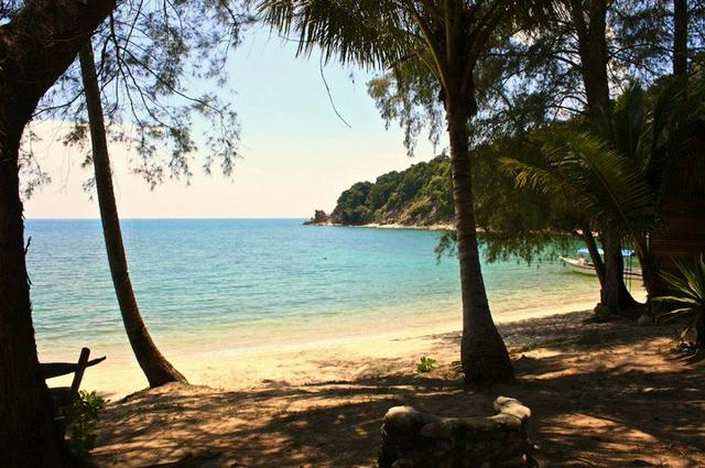 Beach view on Pulau Sibu