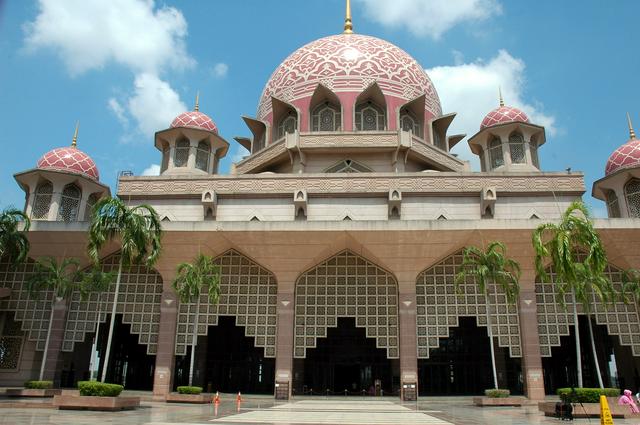 In the courtyard of the Putra Mosque