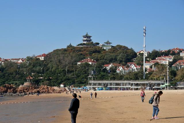 Beach No 1 on a sunny autumn day