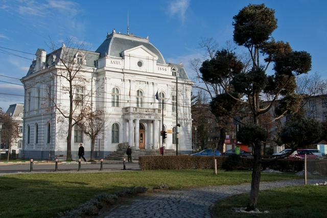 The Rudolf Schweitzer-Cumpăna Art Gallery