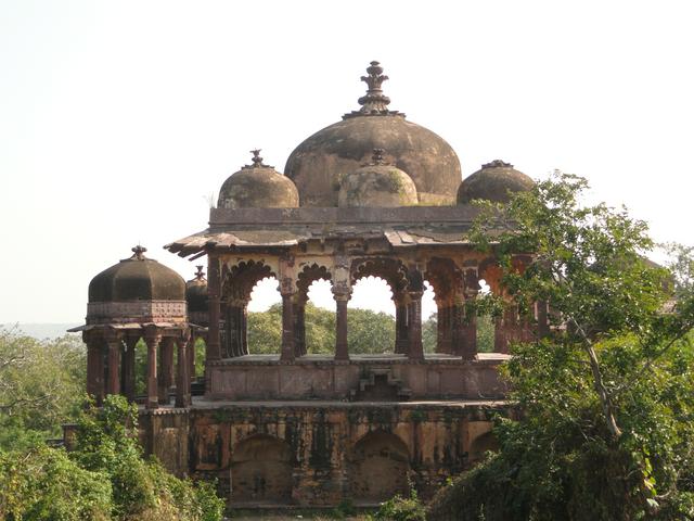 The outer gates of Ranthambore fort