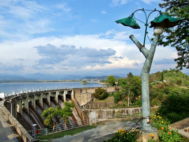 View of Rawal Dam from old picnic point.