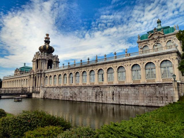 Replica Zwinger palace