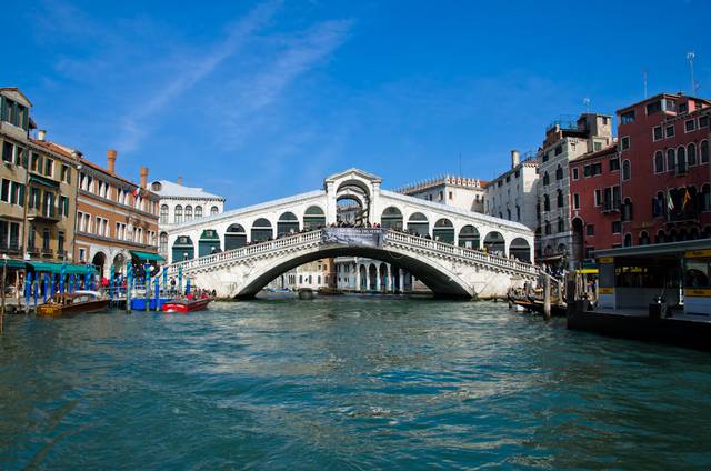 The famous Rialto Bridge