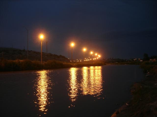 Rio Bravo, border river towards Ciudad Juarez