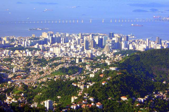 Aerial view of downtown Rio and surroundings where most historic buildings and museums can be found.