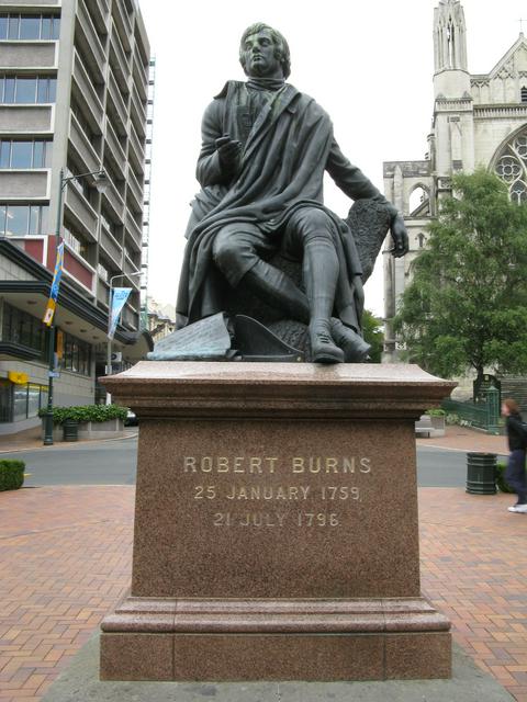 Robert Burns Statue in the Octagon