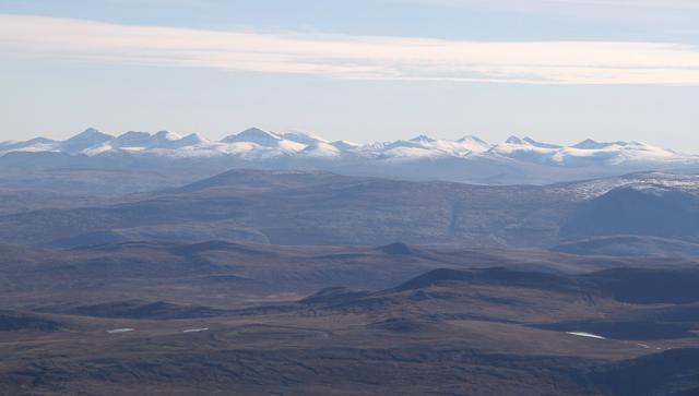 Rondane seen from Dovrefjell, early October