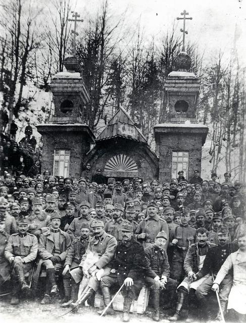 Russian POWs at Russian chapel, First World War (1916)