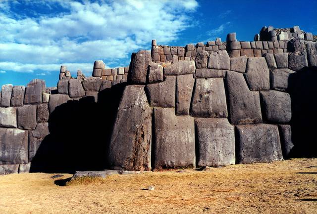 Amazing Inca walls at Sacsayhuamán