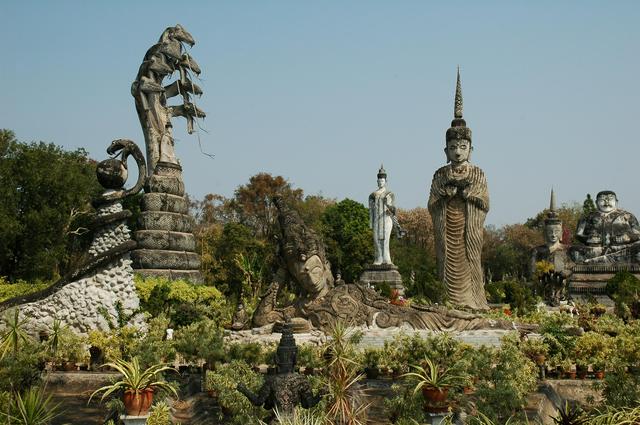 Statue park, Sala Kaew Ku