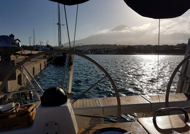 alt=Sailing boats in the harbour of Kamariotissa