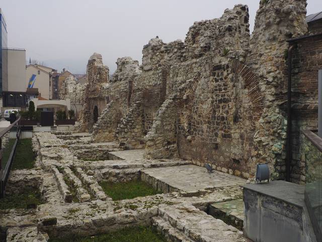 Ruins of Tašlihan between Hotel Europe and the bezestan.