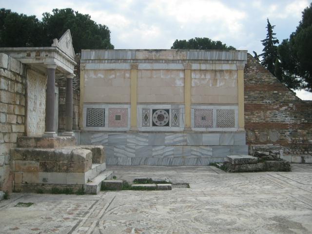 The synagogue in the gymnasium complex