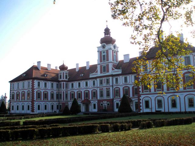 Mnichovo Hradiště Chateau