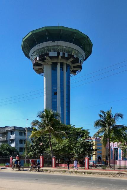 Shadhinata Complex