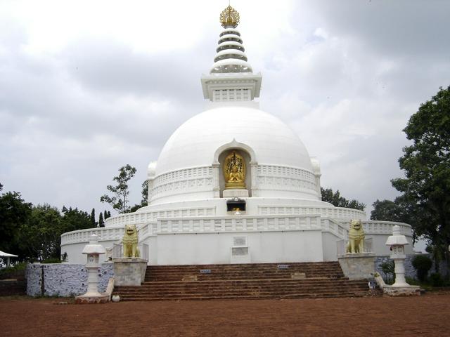 Shanti Stupa