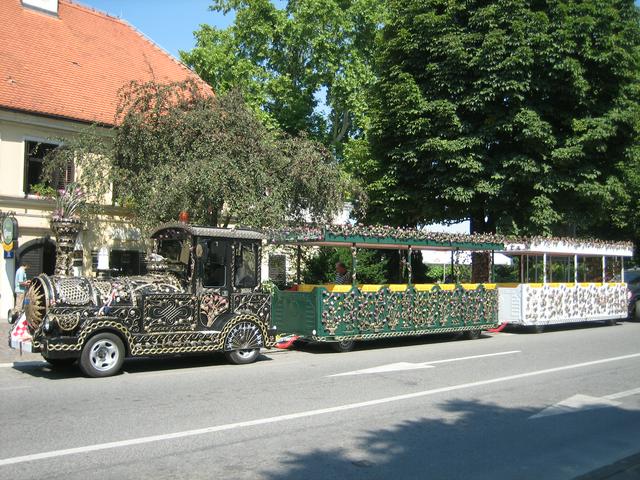 Mali Kaptol and the famous train 