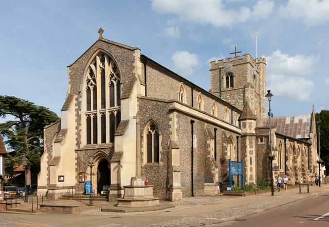 St. Peter's Church, Berkhamsted High Street