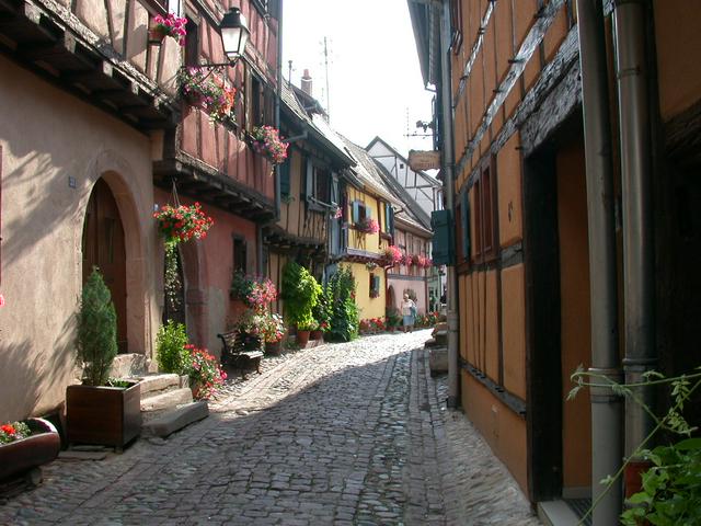 One of the circular residential streets