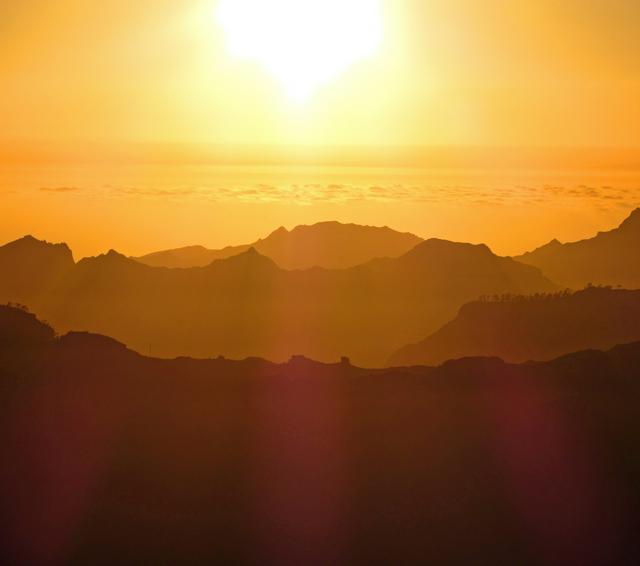 Sunset from Embalse de Chira