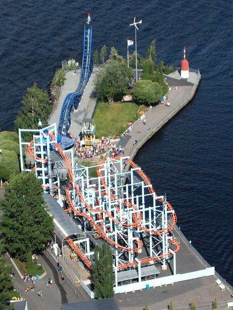 Amusement rides in Särkänniemi