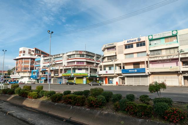 Shops along the street in Sabindo quarter of Tawau