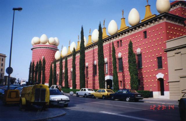 Theater Museu Gala Salvador Dali building from outside