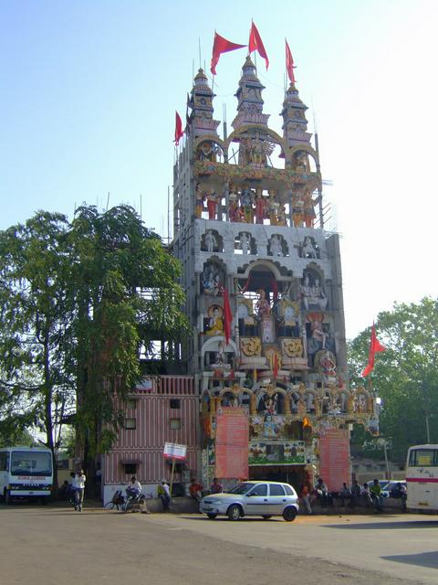 A Hindu temple near the railway station