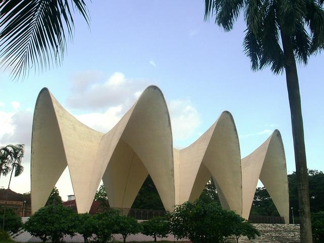 Mausoleum of the three British Bengal premiers in Suhrawardy Udyan