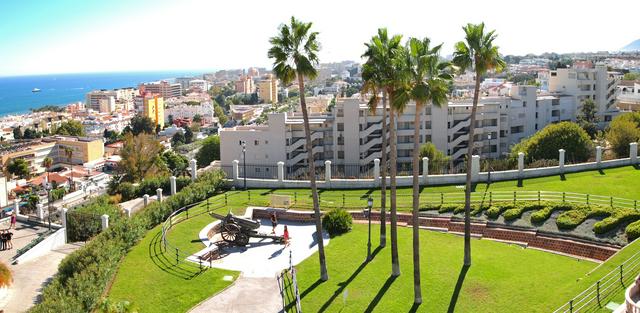 View from Torre Mirador in park La Bateria to south.