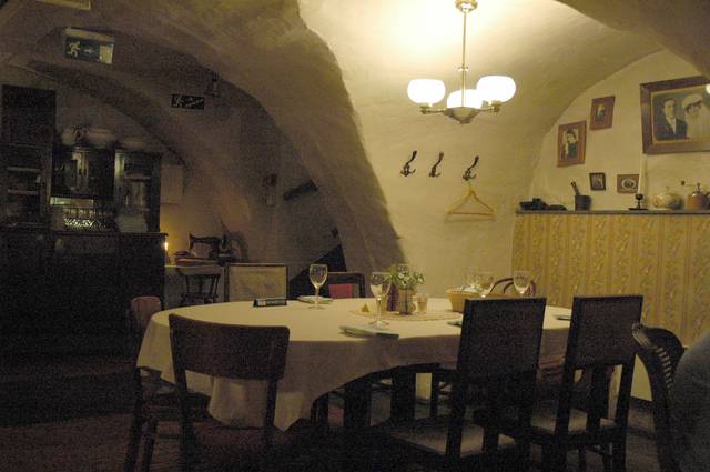 Vanaema Juures, a typical Old Town cellar restaurant