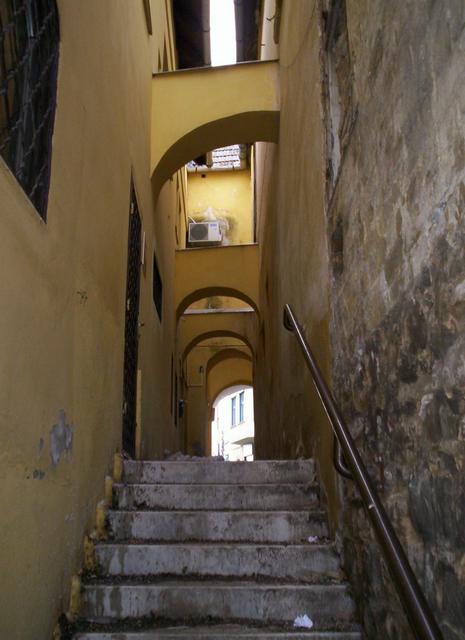 "Sörház lépcső", alley-way in the downtown