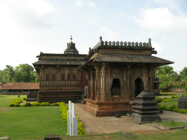 Ikkeri temple