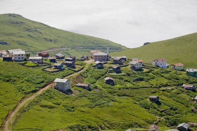 The summer hamlet Ligoras ('Wolf Mountain'), Çaykara district