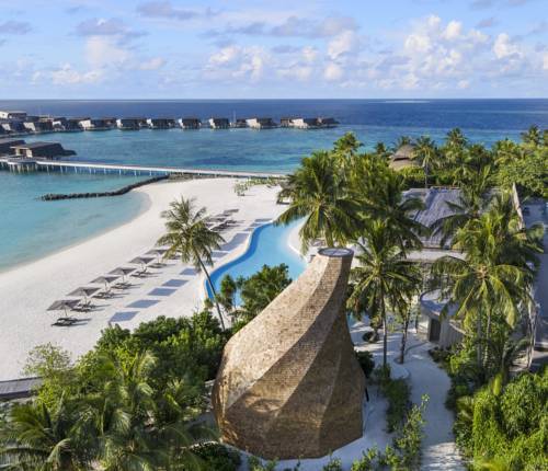 The St. Regis Maldives Vommuli Resort