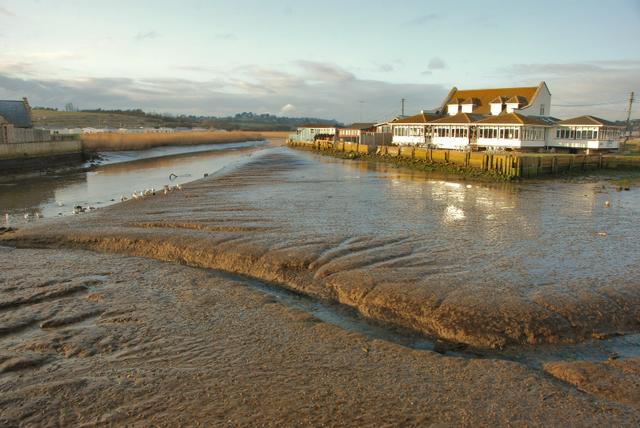 River Brit & Riverside Restaurant